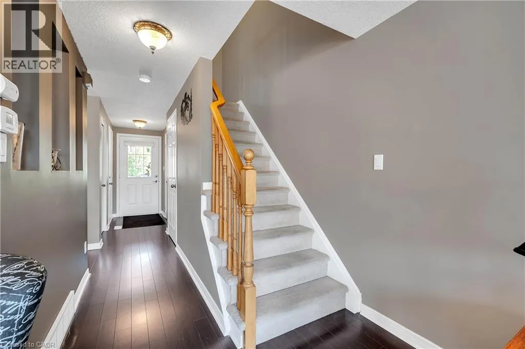 205 SNOWDROP Crescent