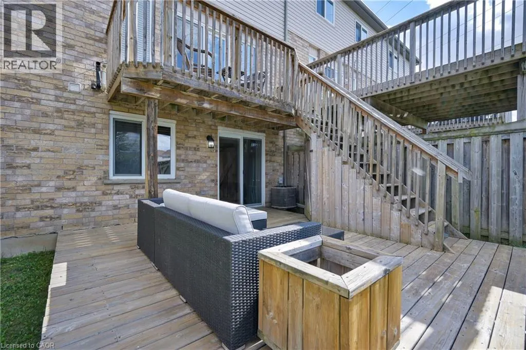 205 SNOWDROP Crescent