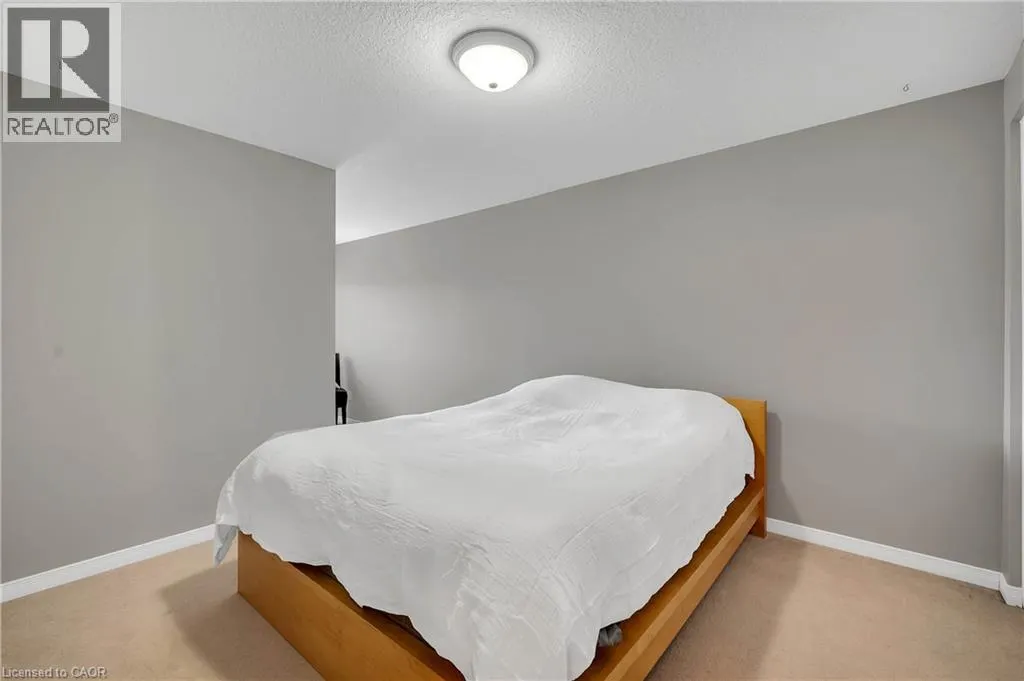 205 SNOWDROP Crescent