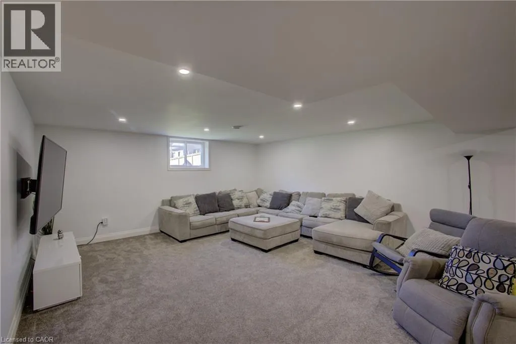 274 MCCOURT Place