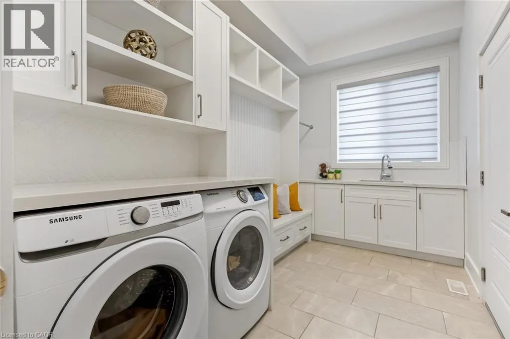 265 WOODALE Avenue Unit# Upper, #Upper