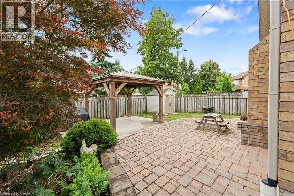1 HILLCROFT Drive