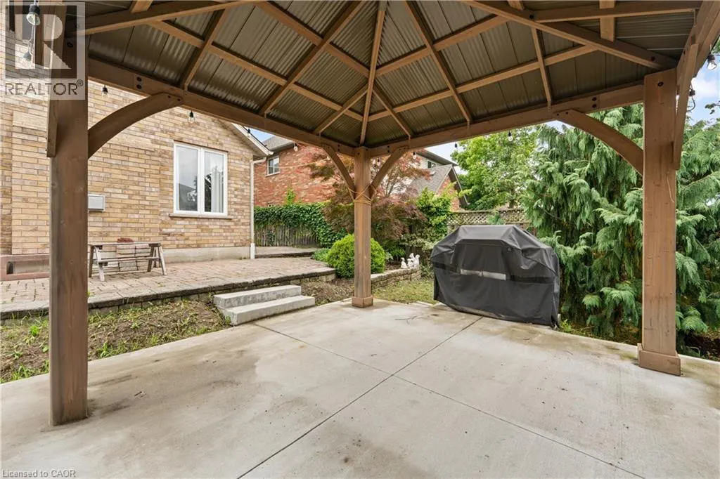 1 HILLCROFT Drive