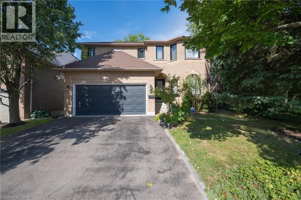 13 BROOKHURST Crescent