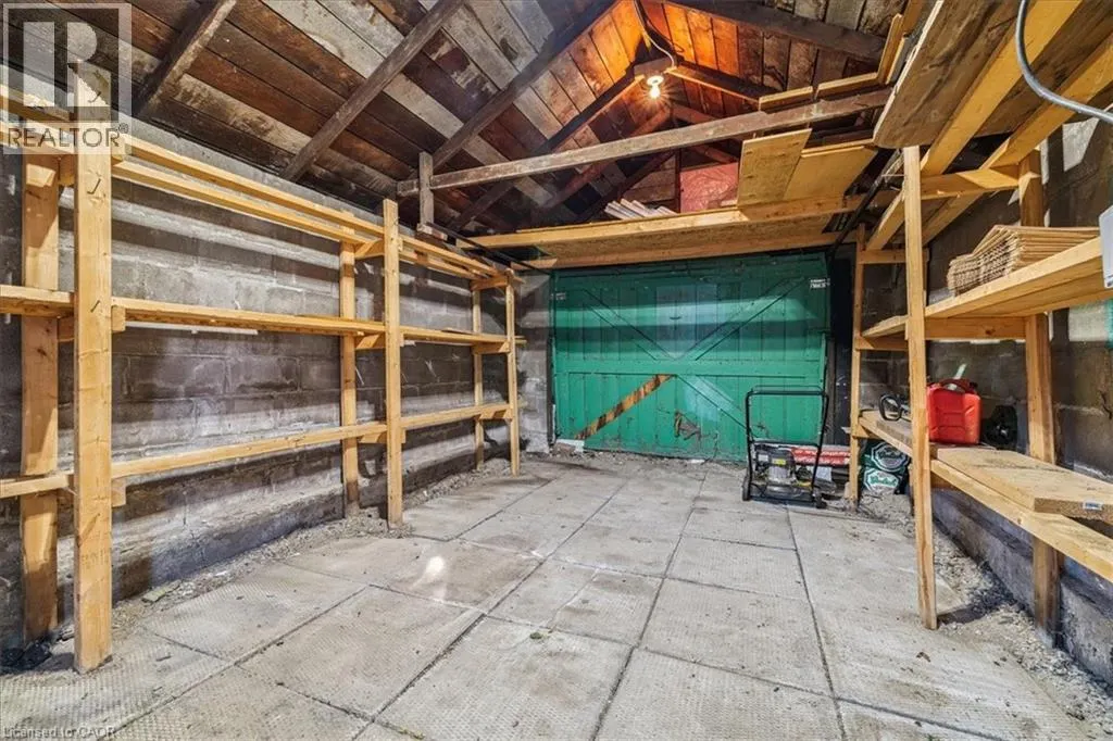 42 MARTIMAS Avenue