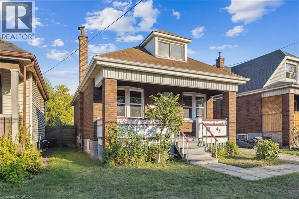 42 MARTIMAS Avenue