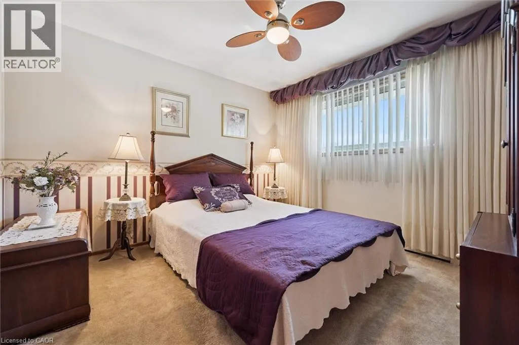 136 FAIRWAY Road N