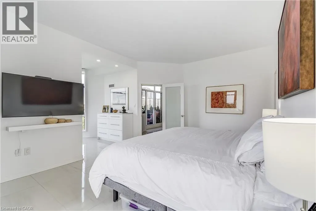 1237 NORTH SHORE Boulevard E Unit# 906, #906