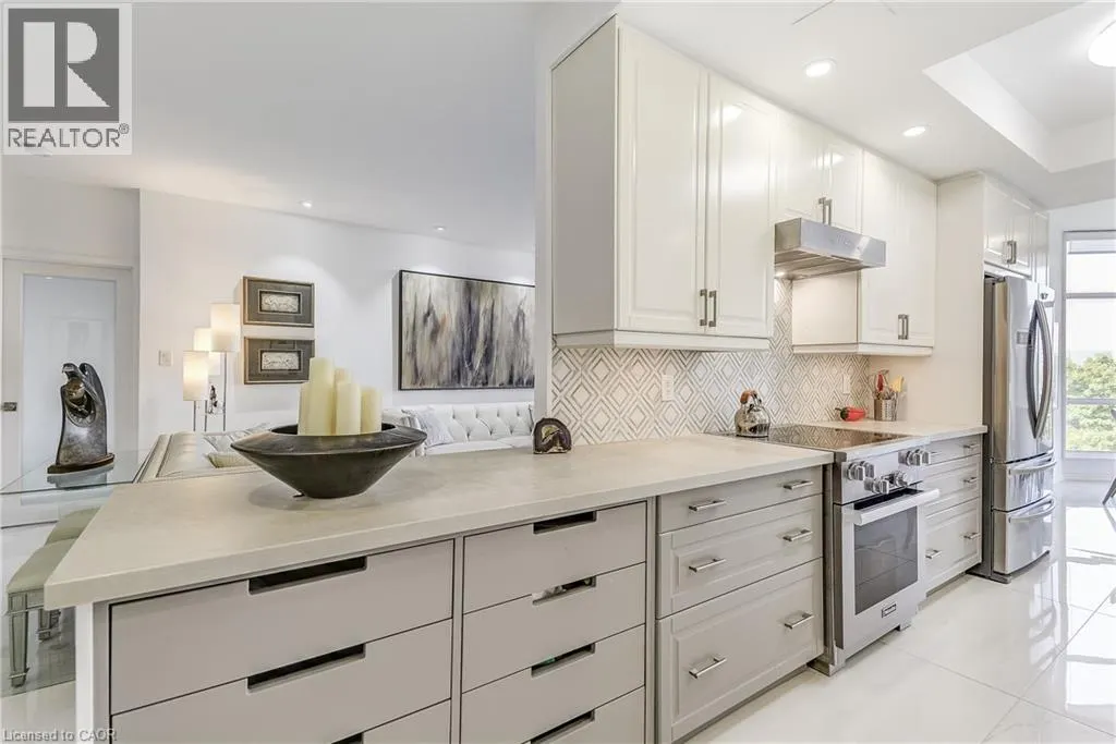 1237 NORTH SHORE Boulevard E Unit# 906, #906