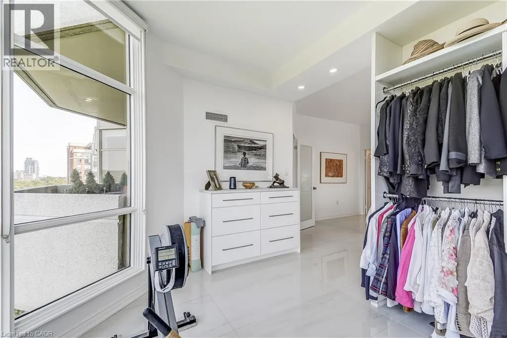 1237 NORTH SHORE Boulevard E Unit# 906, #906