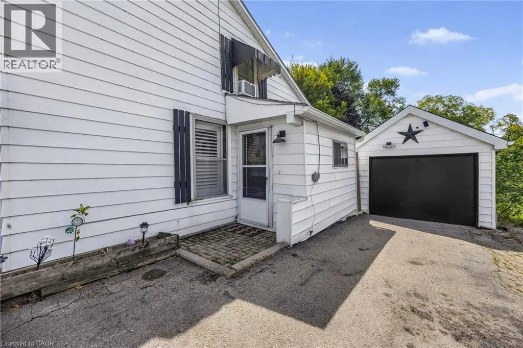 83 ORKNEY Street W