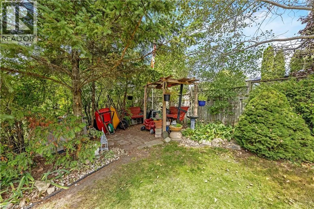 178 BERNARDI Crescent