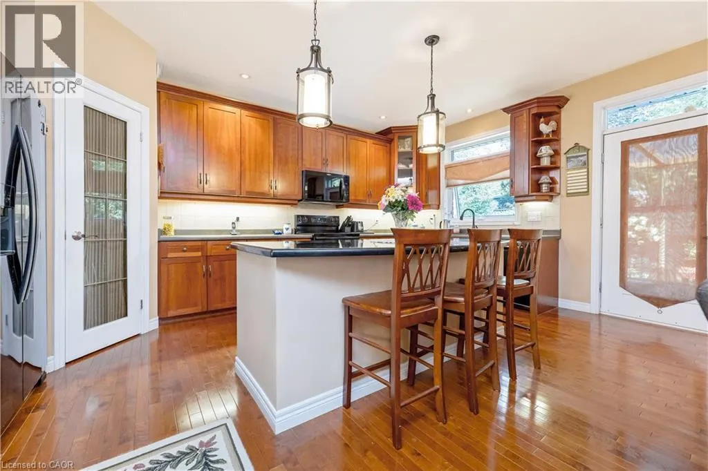 178 BERNARDI Crescent