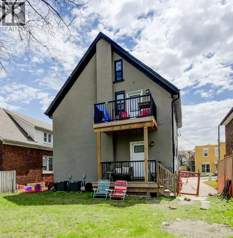 374 LOUISA Street