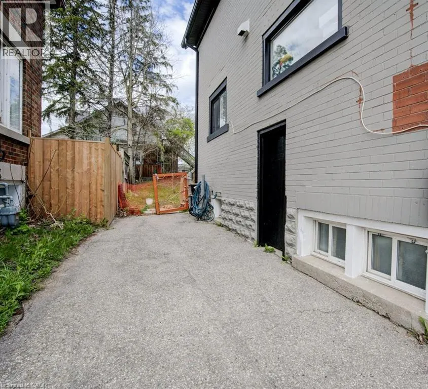 374 LOUISA Street