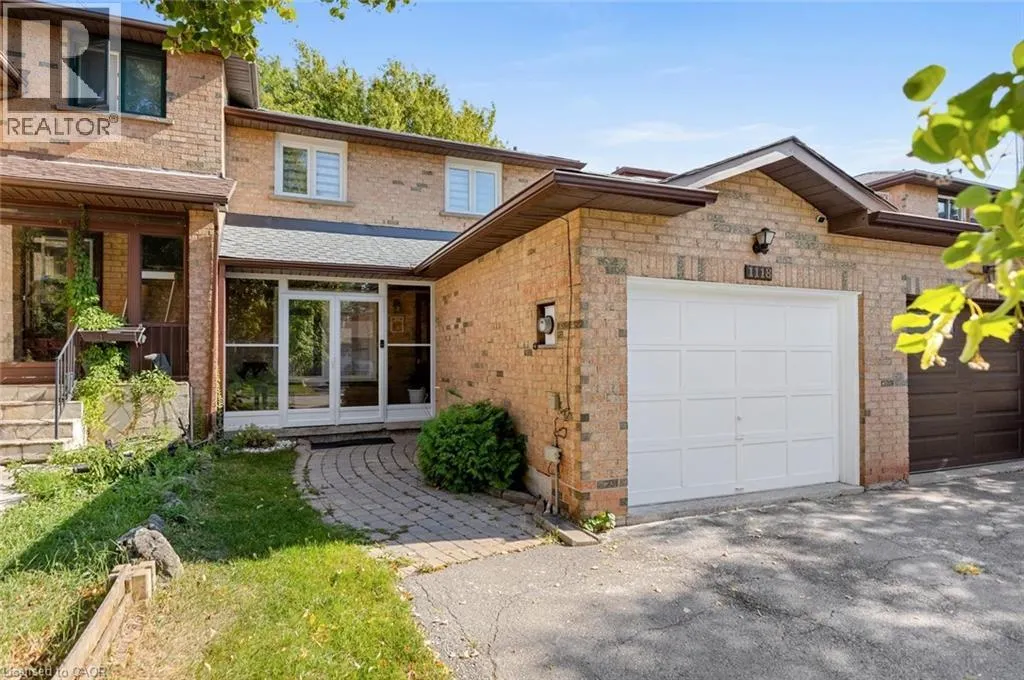 1118 AVONDALE Drive