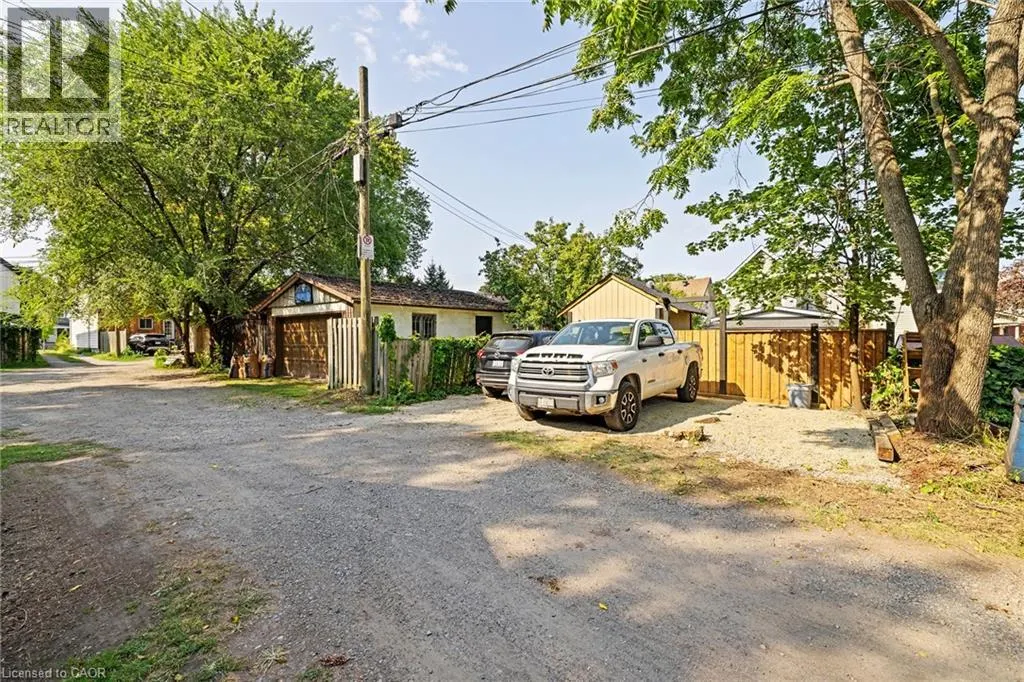 20 AFTON Avenue