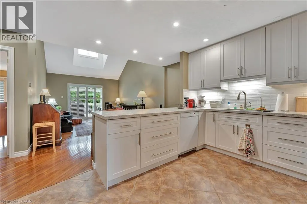 350 DOON VALLEY Drive Unit# 10F, #10F