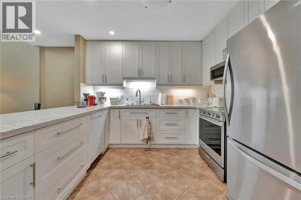 350 DOON VALLEY Drive Unit# 10F, #10F