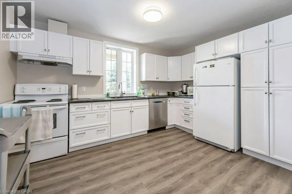 350 DOON VALLEY Drive Unit# 10F, #10F