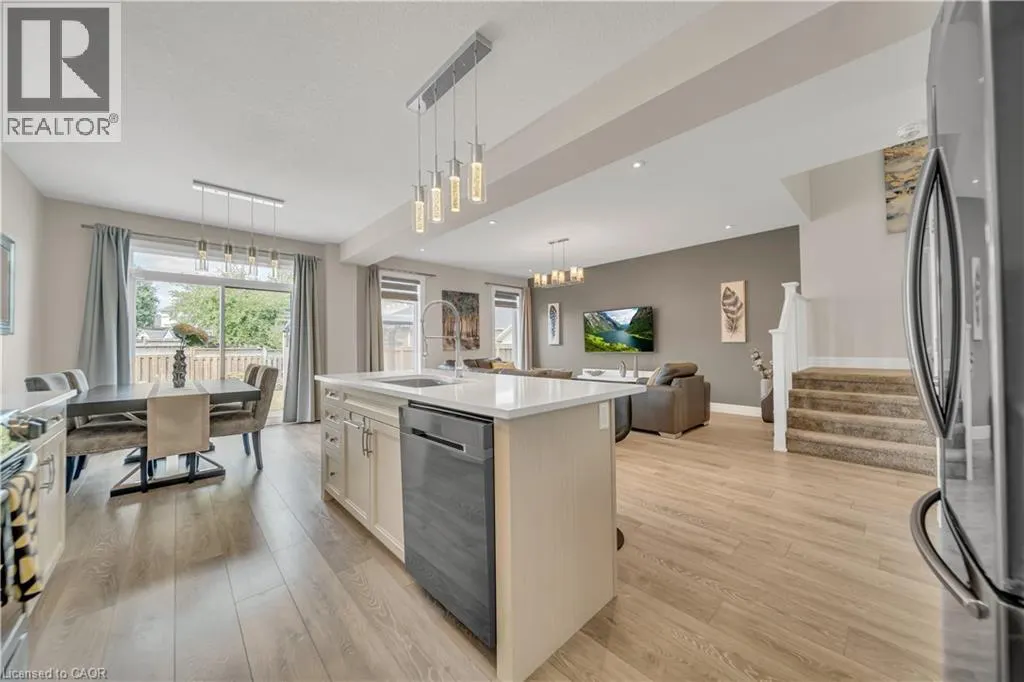 536 LANDGREN Court