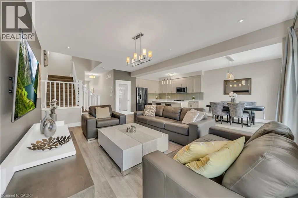 536 LANDGREN Court