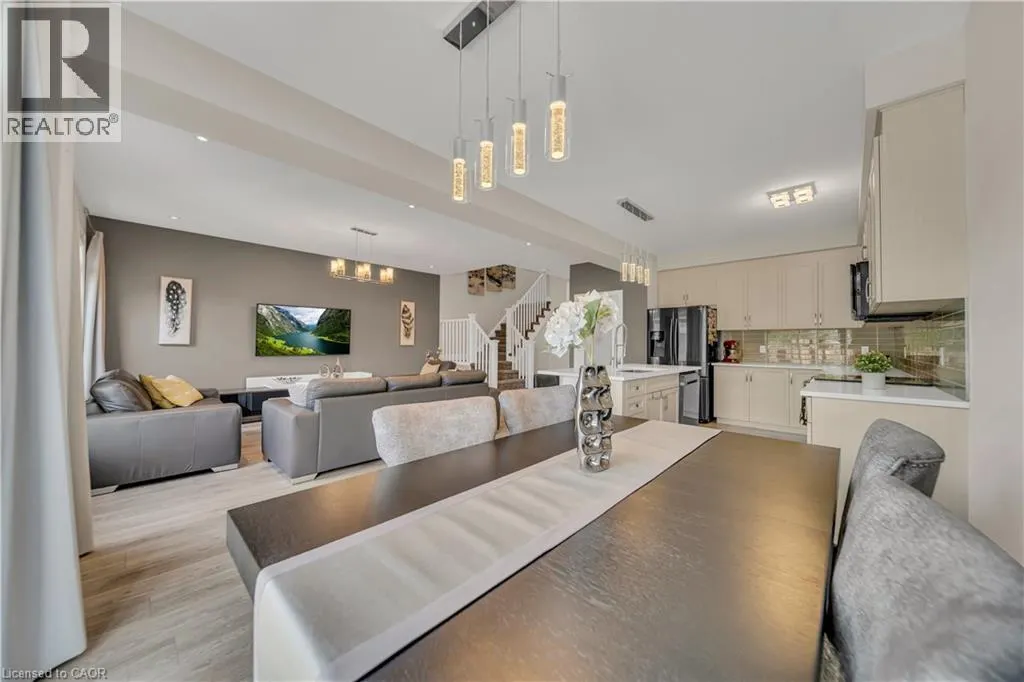 536 LANDGREN Court