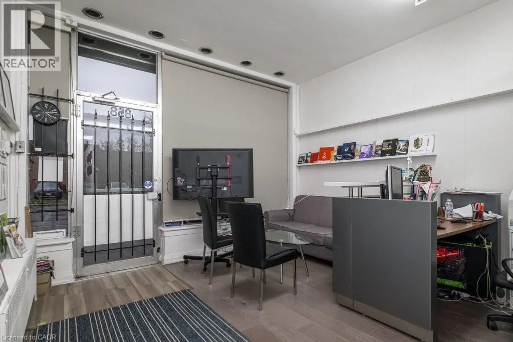 858 KING Street W