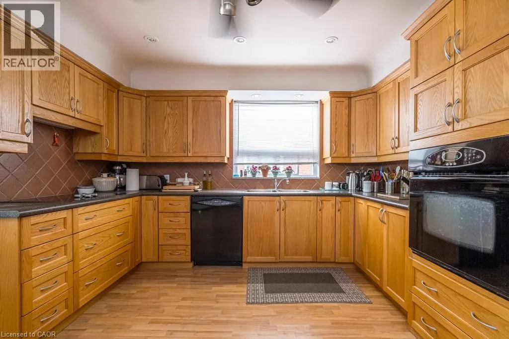 858 KING Street W