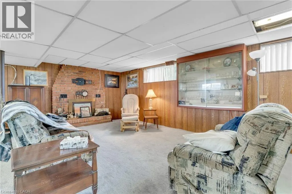 2986 GRIMSBY Road