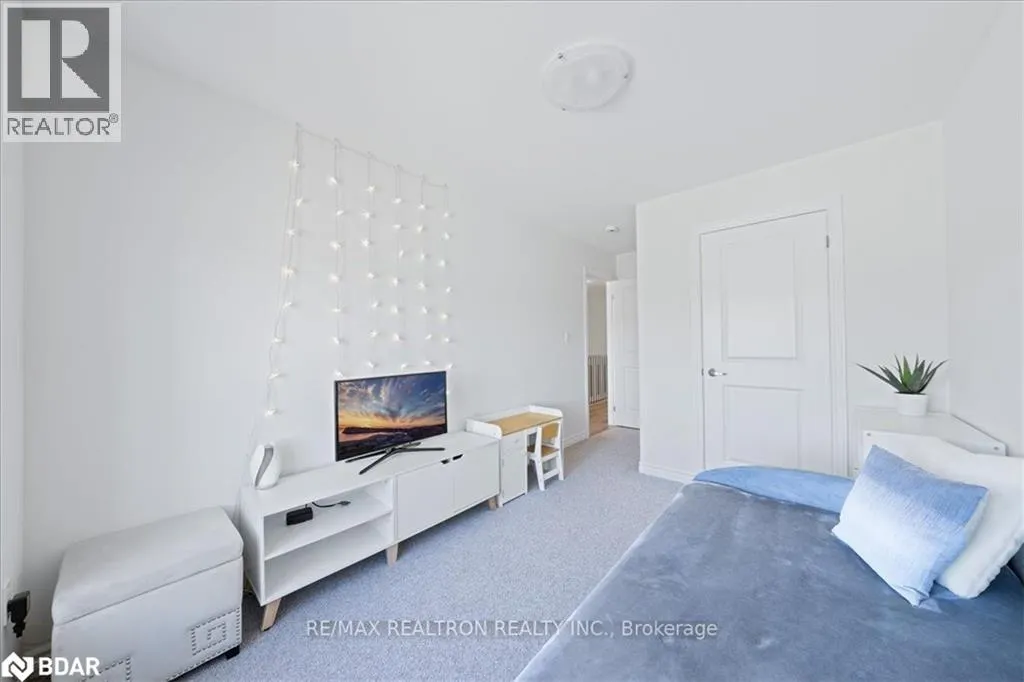 65 JONKMAN Boulevard
