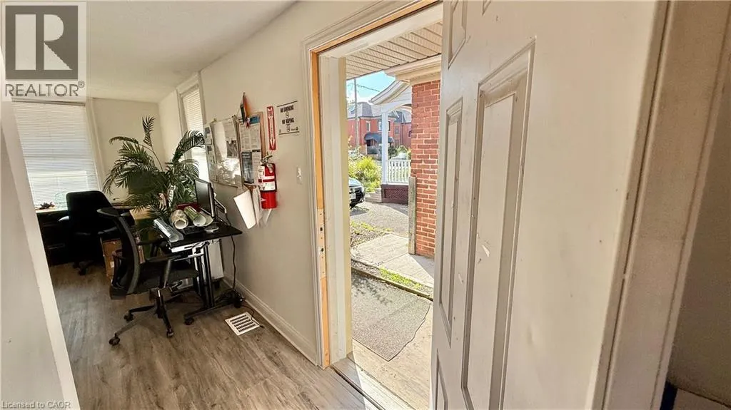 74 QUEEN Street N Unit# B, #B