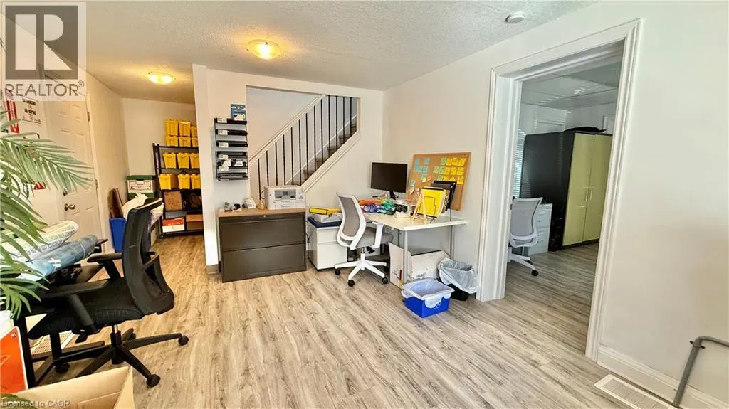 74 QUEEN Street N Unit# B, #B