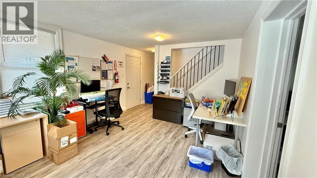 74 QUEEN Street N Unit# B, #B