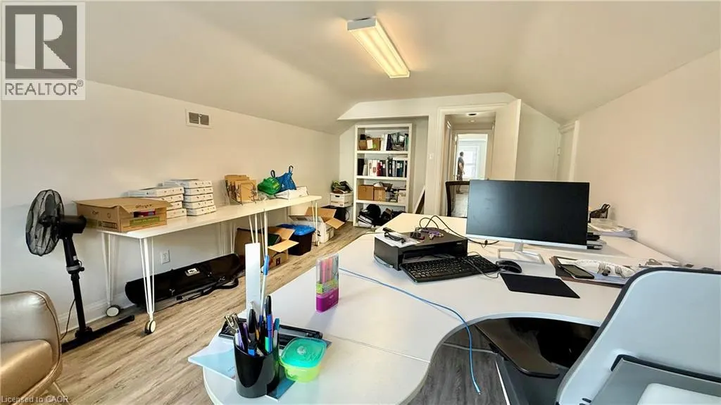 74 QUEEN Street N Unit# B, #B