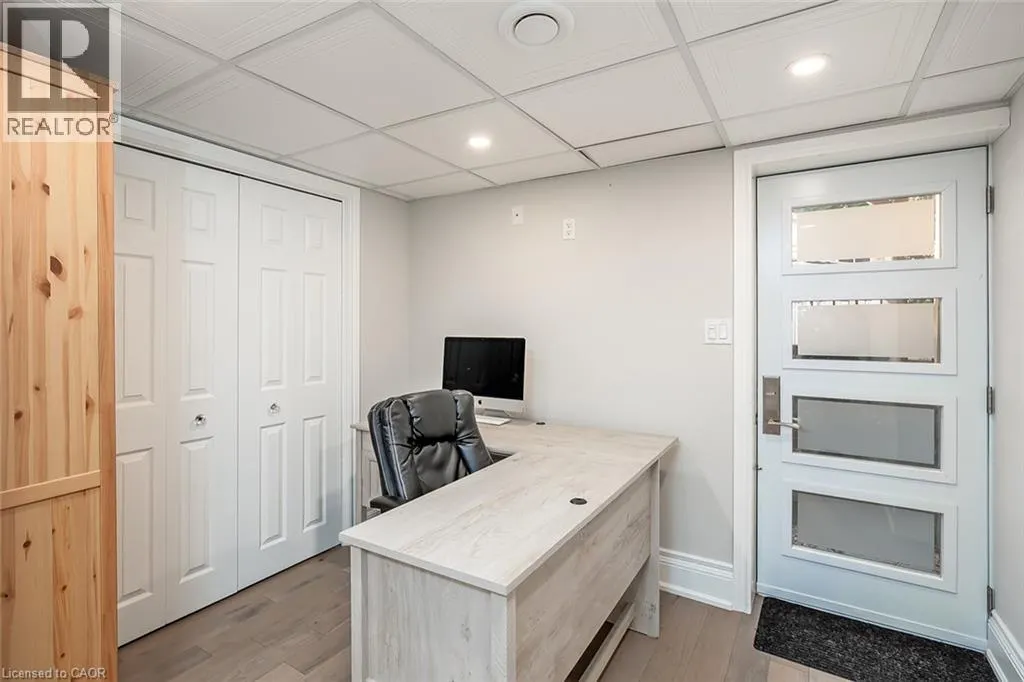 1207 RICHMOND Road
