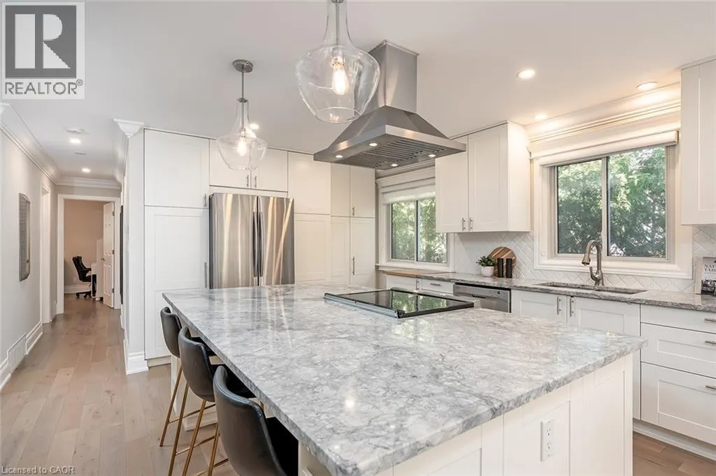 1207 RICHMOND Road