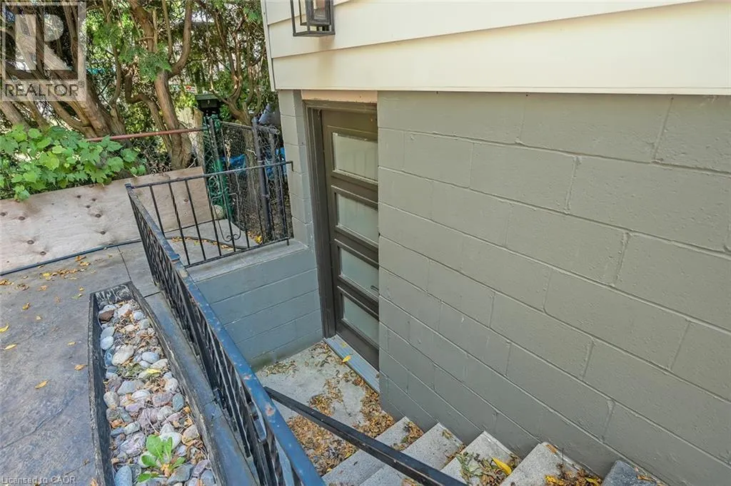 1207 RICHMOND Road
