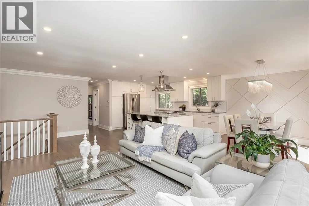 1207 RICHMOND Road