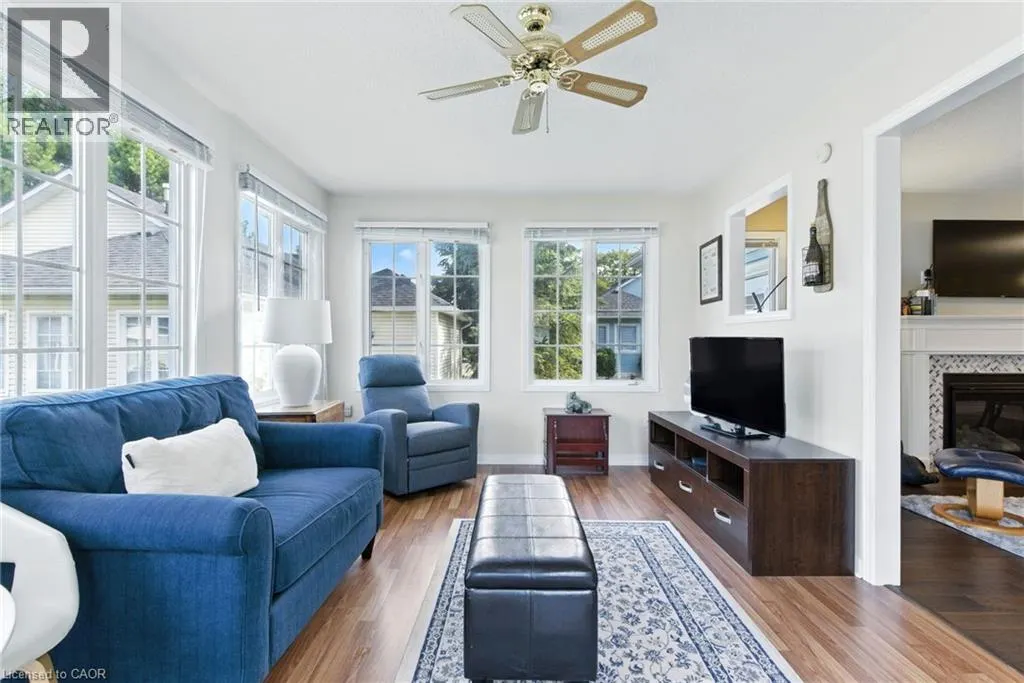 360 SILVERBIRCH Boulevard