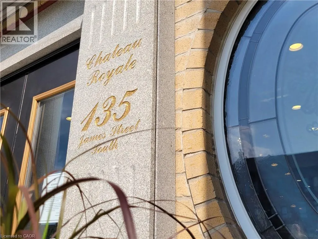 135 JAMES Street S Unit# 214, #214