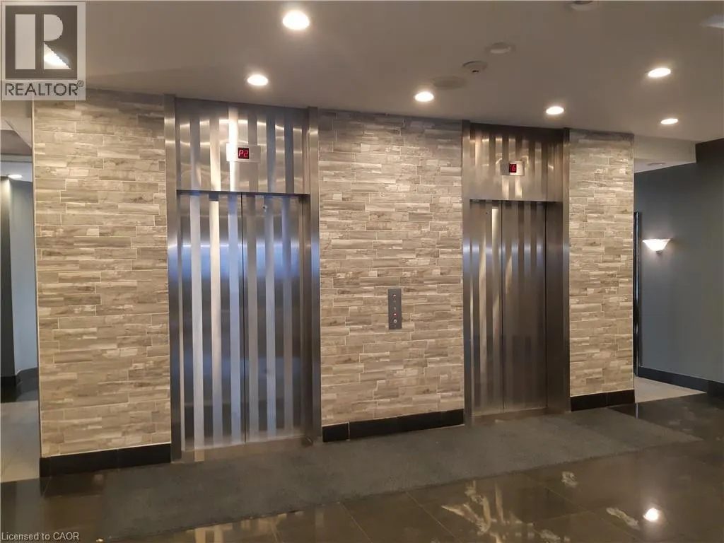 135 JAMES Street S Unit# 214, #214