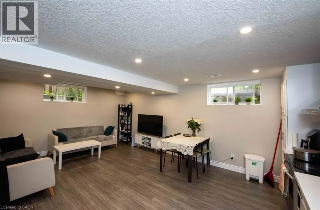 34 PEACH BLOSSOM Crescent Unit# 2, #2
