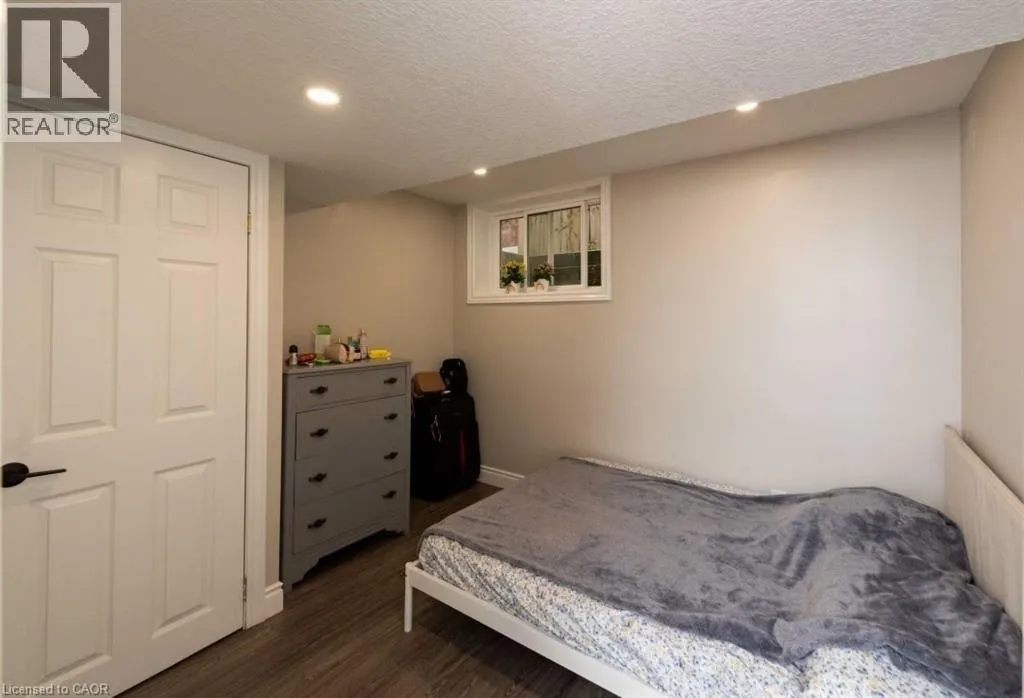 34 PEACH BLOSSOM Crescent Unit# 2, #2