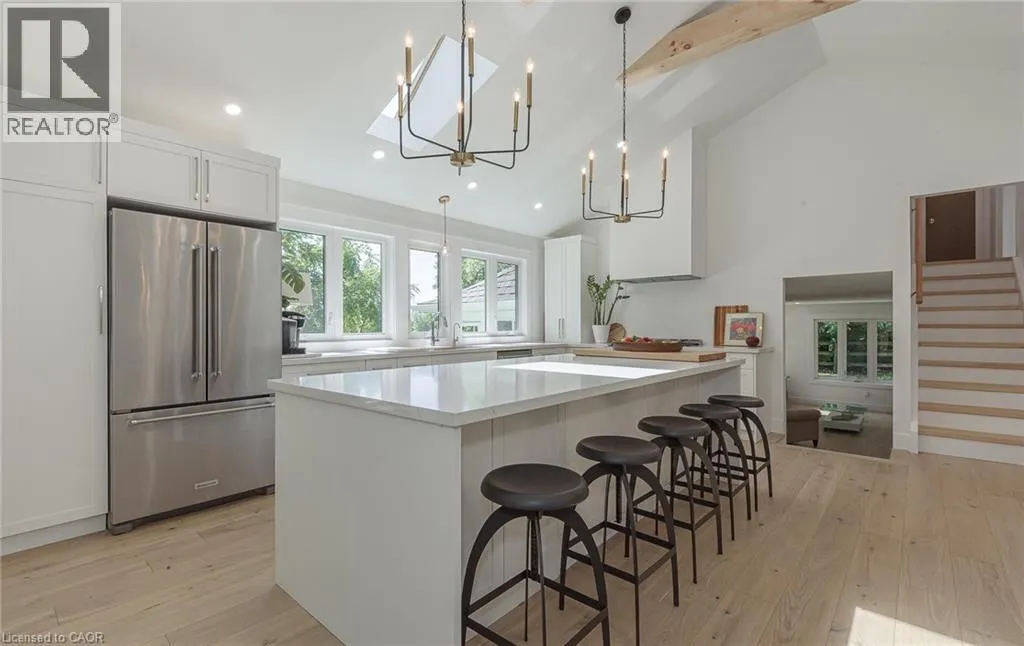 627 WOODHILL Road