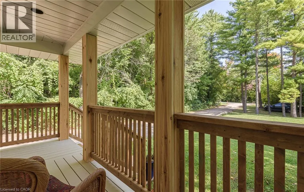 627 WOODHILL Road