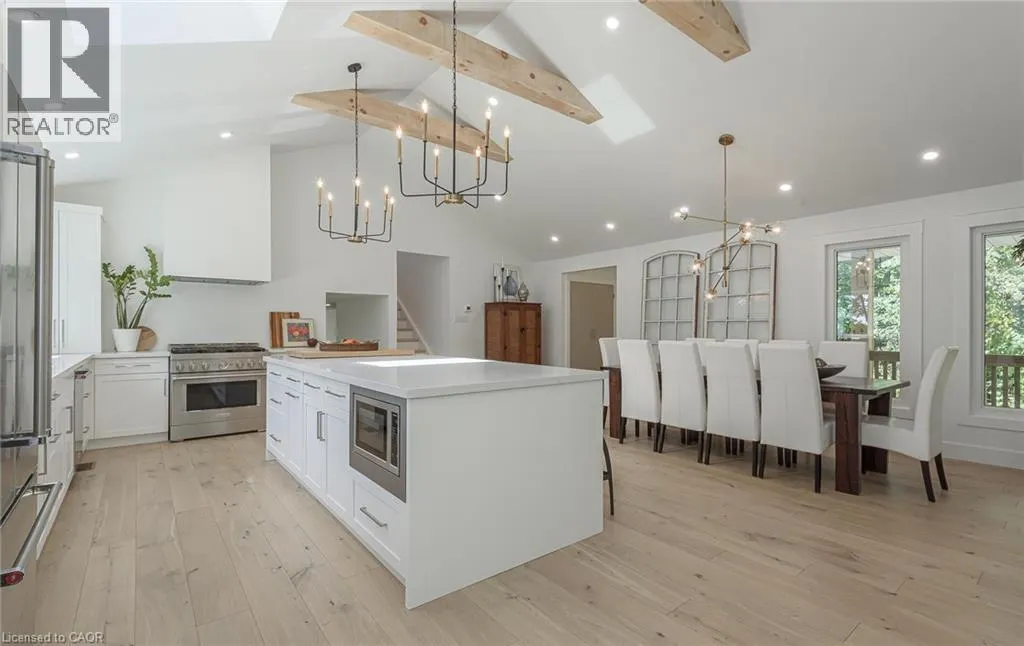 627 WOODHILL Road
