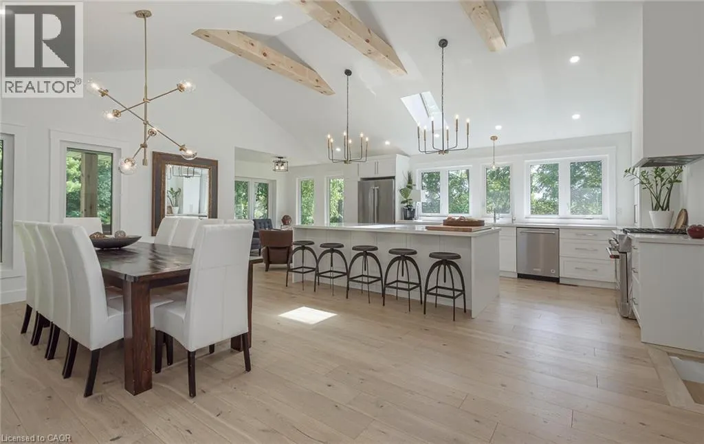 627 WOODHILL Road
