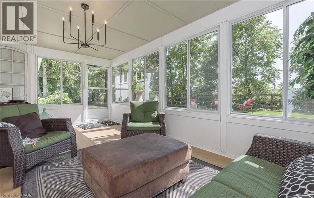 627 WOODHILL Road