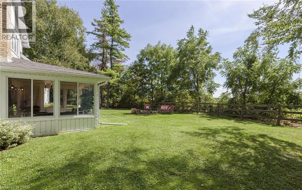 627 WOODHILL Road